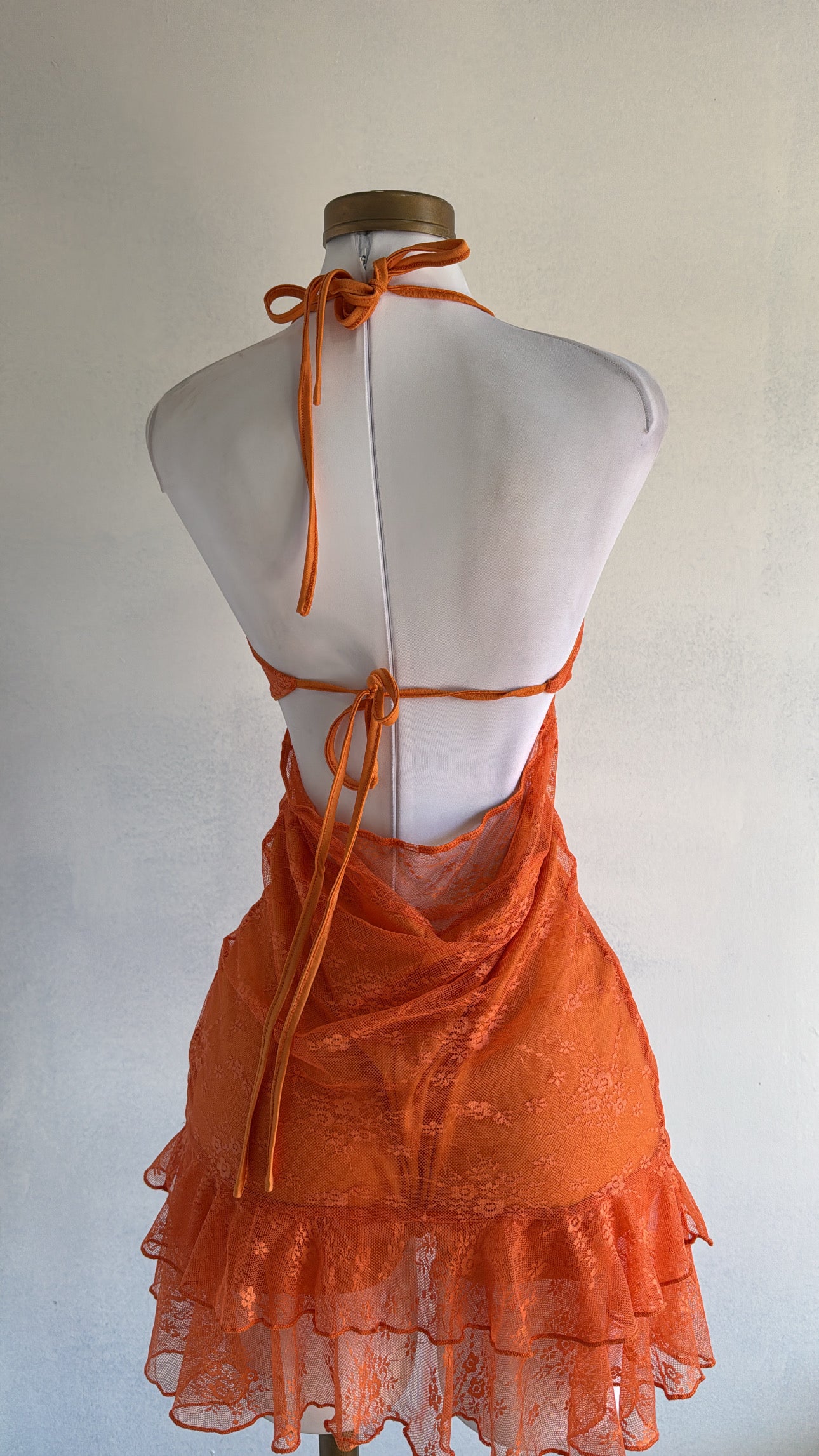 Vestido naranja encaje con short ajustable