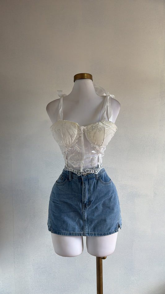 Conjunto corset y falda short blanco