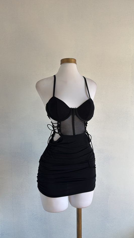 Vestido corset negro abierto